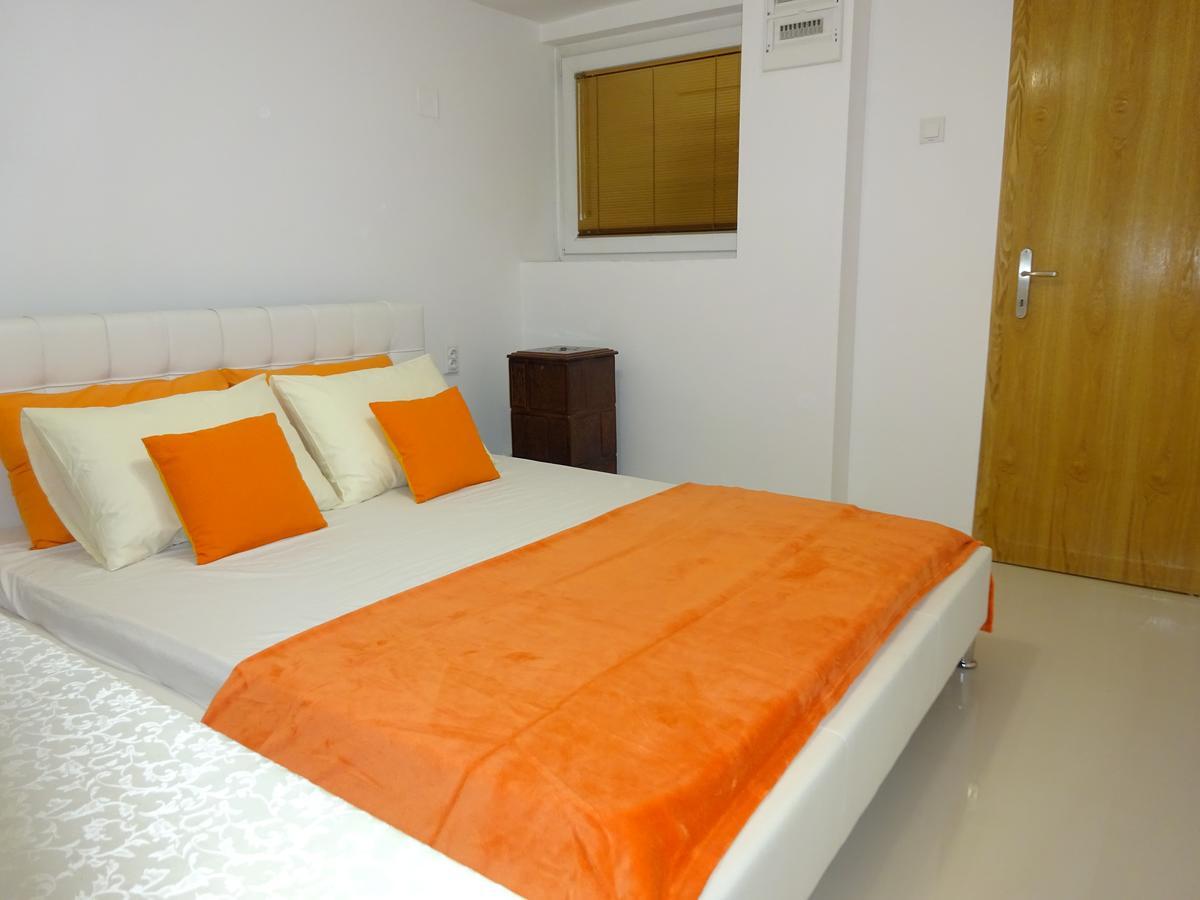 Jasmin White Apartment Skopje Exteriör bild