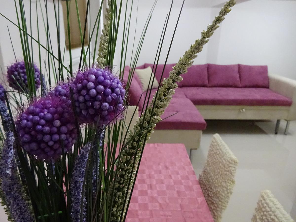 Jasmin White Apartment Skopje Exteriör bild
