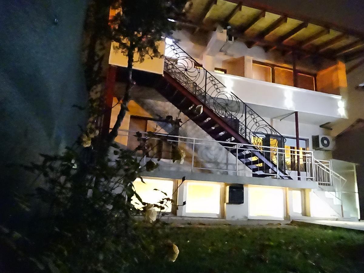 Jasmin White Apartment Skopje Exteriör bild