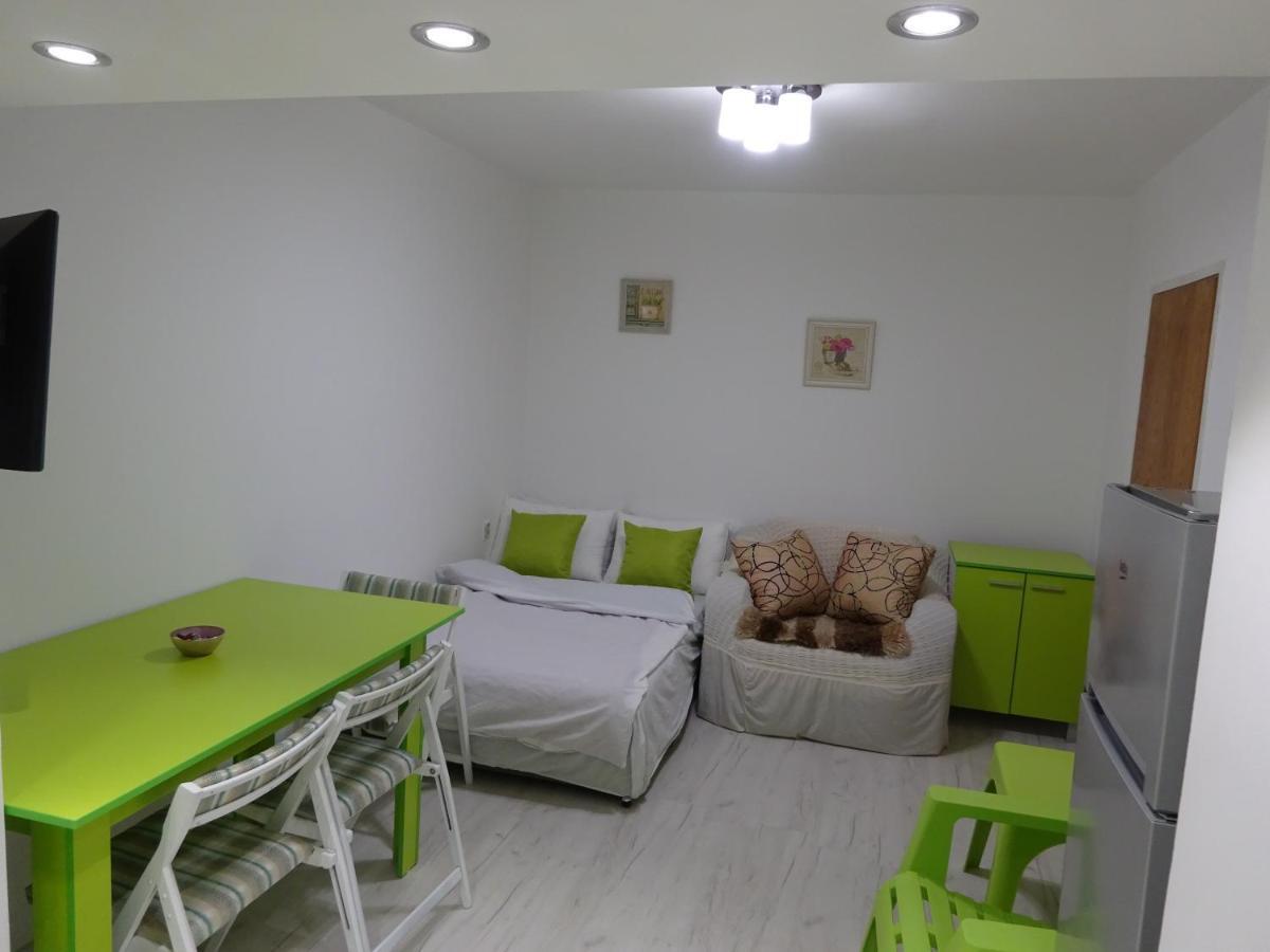 Jasmin White Apartment Skopje Exteriör bild